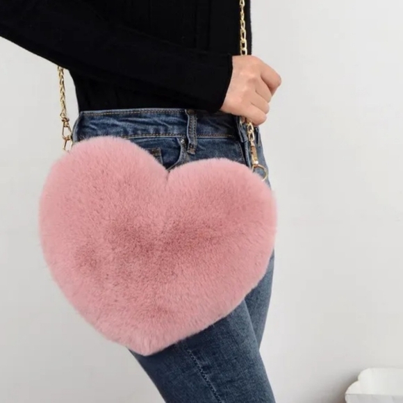 Heart Purse Handbags - Fashionable Pink Heart-Shaped Fluffy Crossbody Bag. Price Firm
